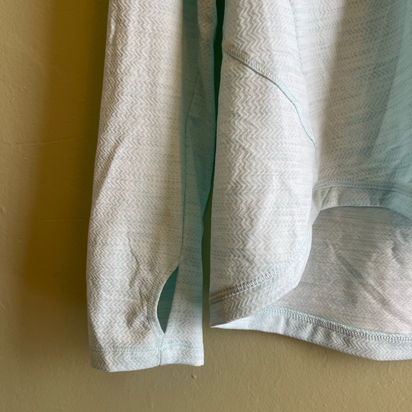 Workout Top - Picture 6 of 6